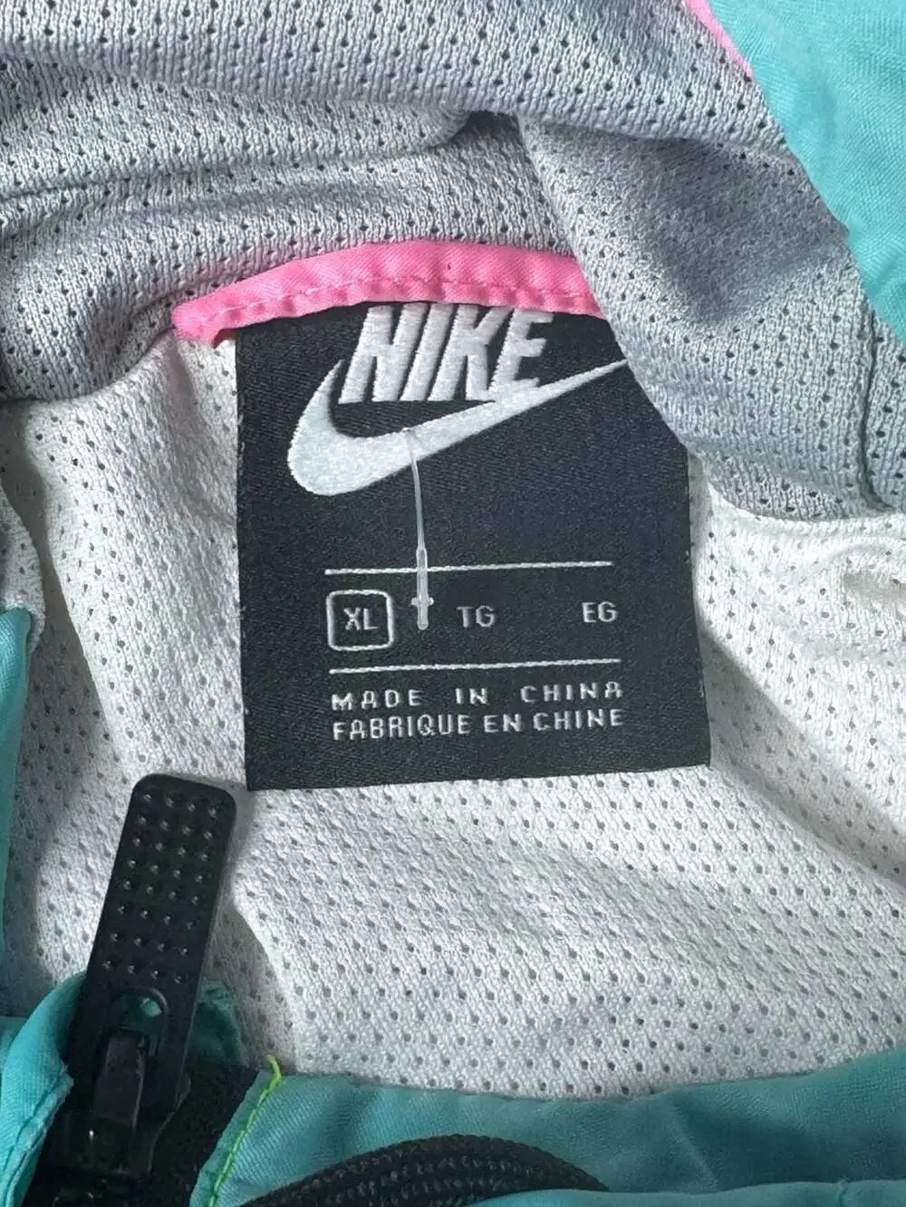 Nike Windrunner Jacket Size XL Pink Volt Light Aqua Colorblock
